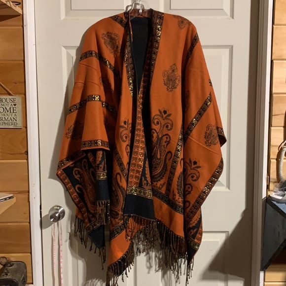 New reversible Pashmina cape/shawl - Picture 3 of 3